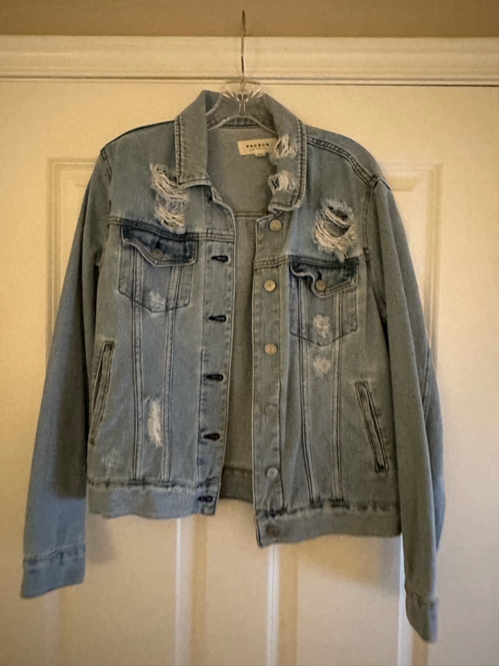 PacSun Light Washed Blue Distressed Denim Jacket Casual Layering Piece Sz Small - Picture 3 of 8